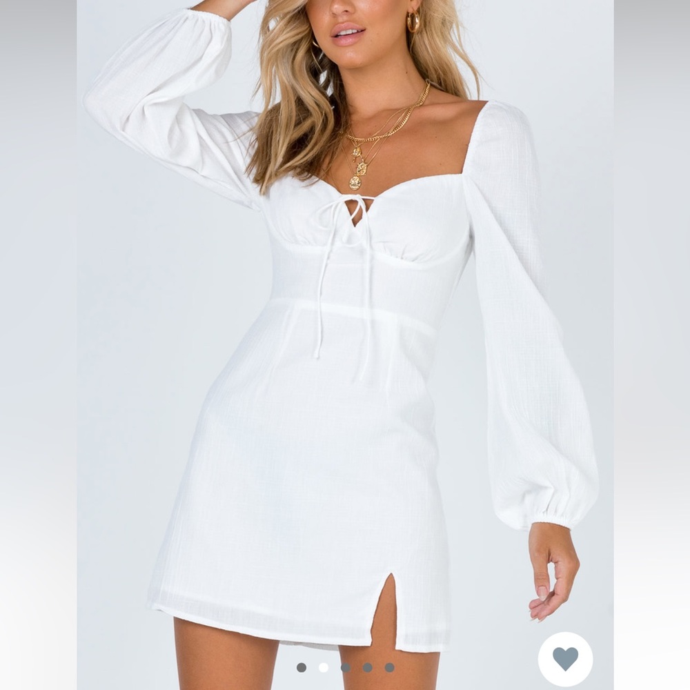 WHITE PRINCESS POLLY DRESS. SIZE 4. WORN ONCE!